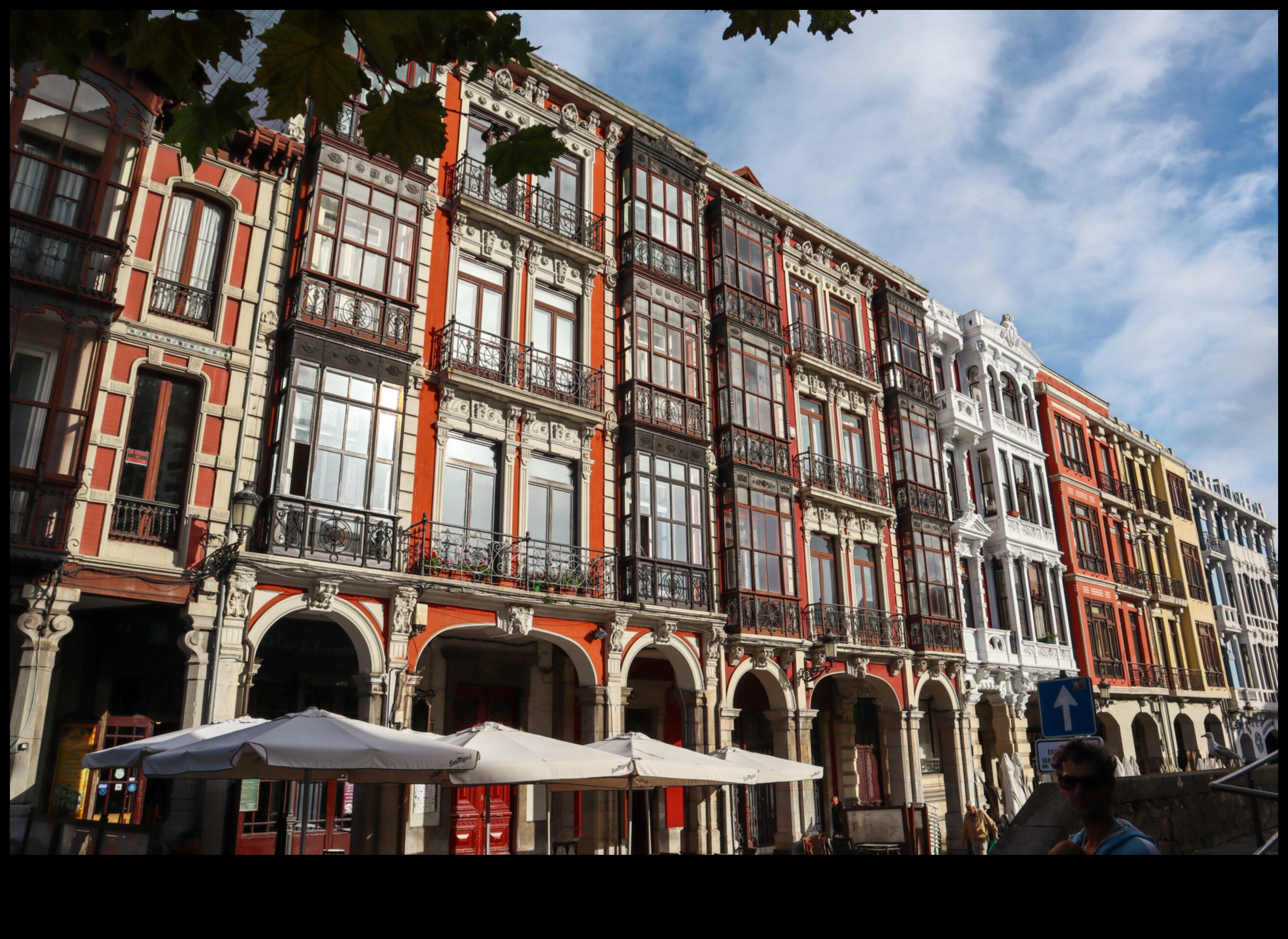 Baroque Arcades: Architectural Marvels in Artistic Structures