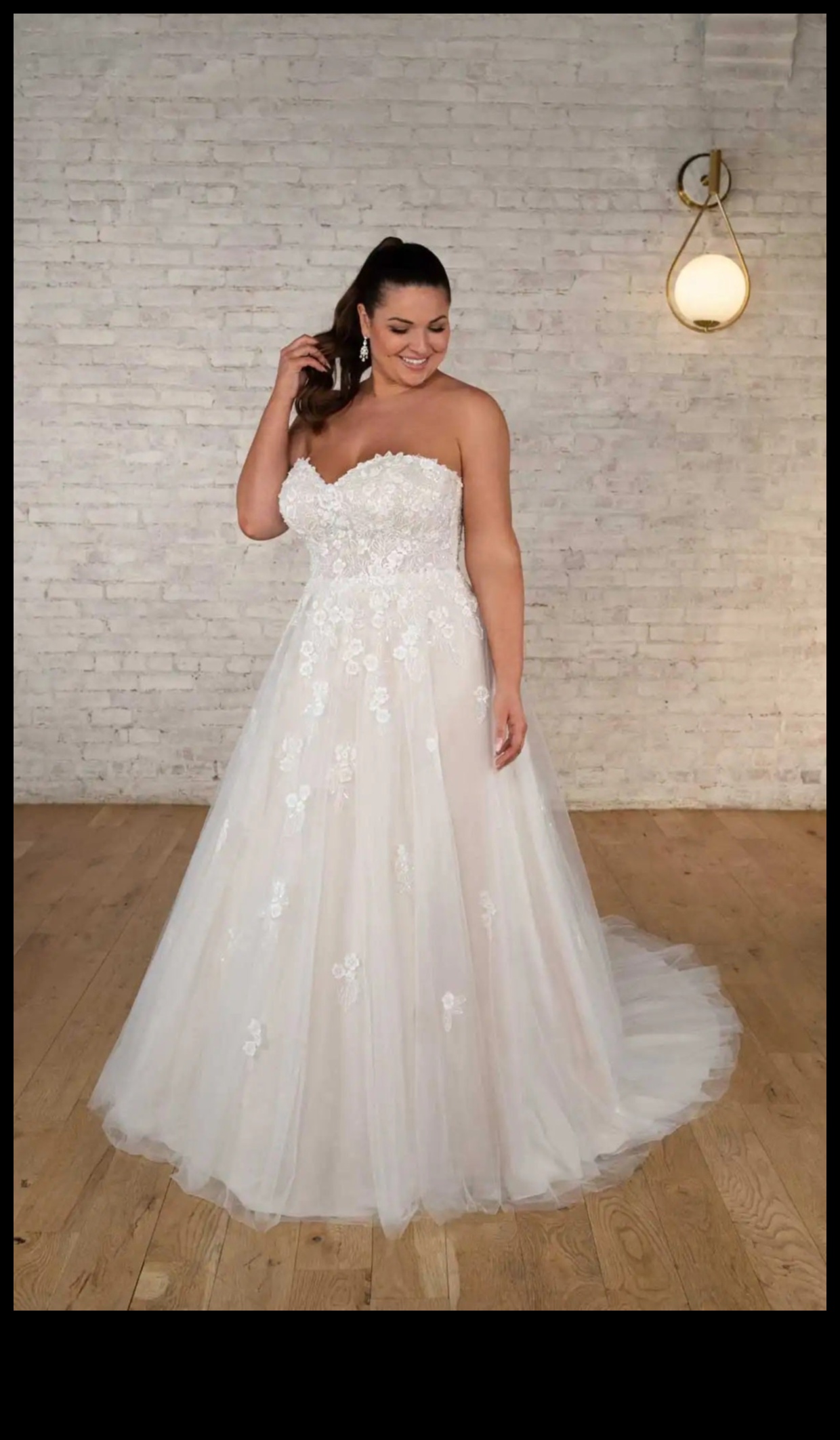 Bridal Brilliance: Μόδα για κάθε νύφη