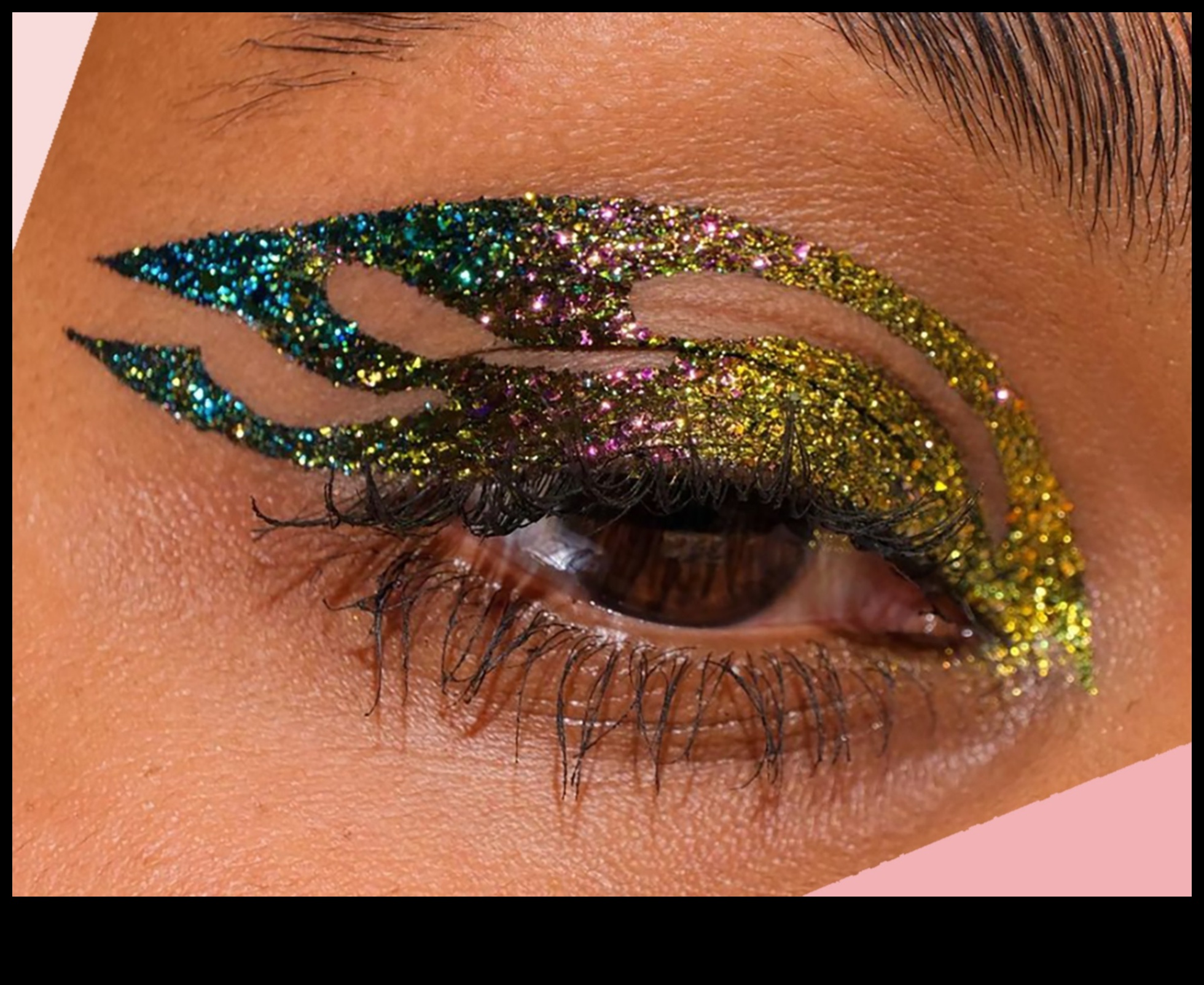 Glamorous Glitter: Προσθέστε λάμψη στο βλέμμα σας με Glitter eyeliners